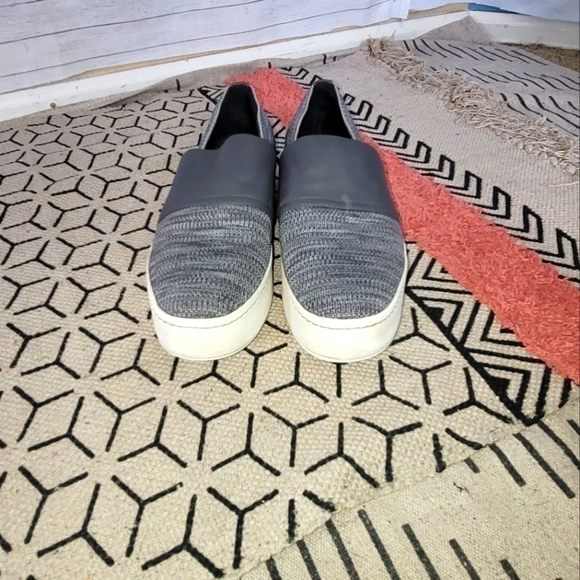 VINCE Ward Gray Knit Platform Slip On Sneakers, sz 10 - Picture 2 of 12
